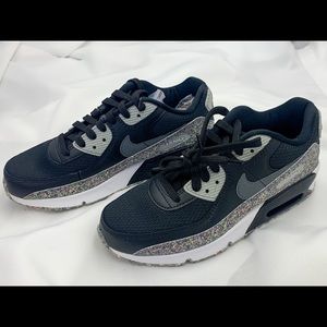 Nike Air Max 90 SE “Space Hippie”